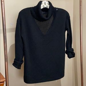 A black Kendall and Kylie top